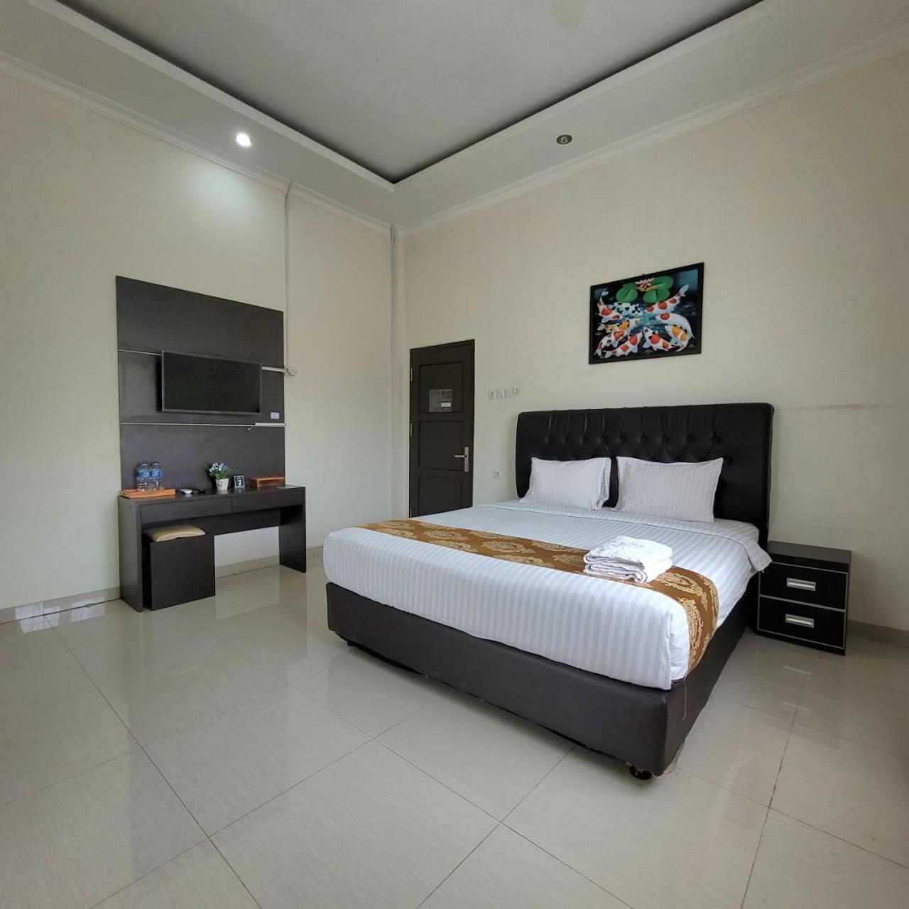 Mahakam Guest House Padang  Room photo