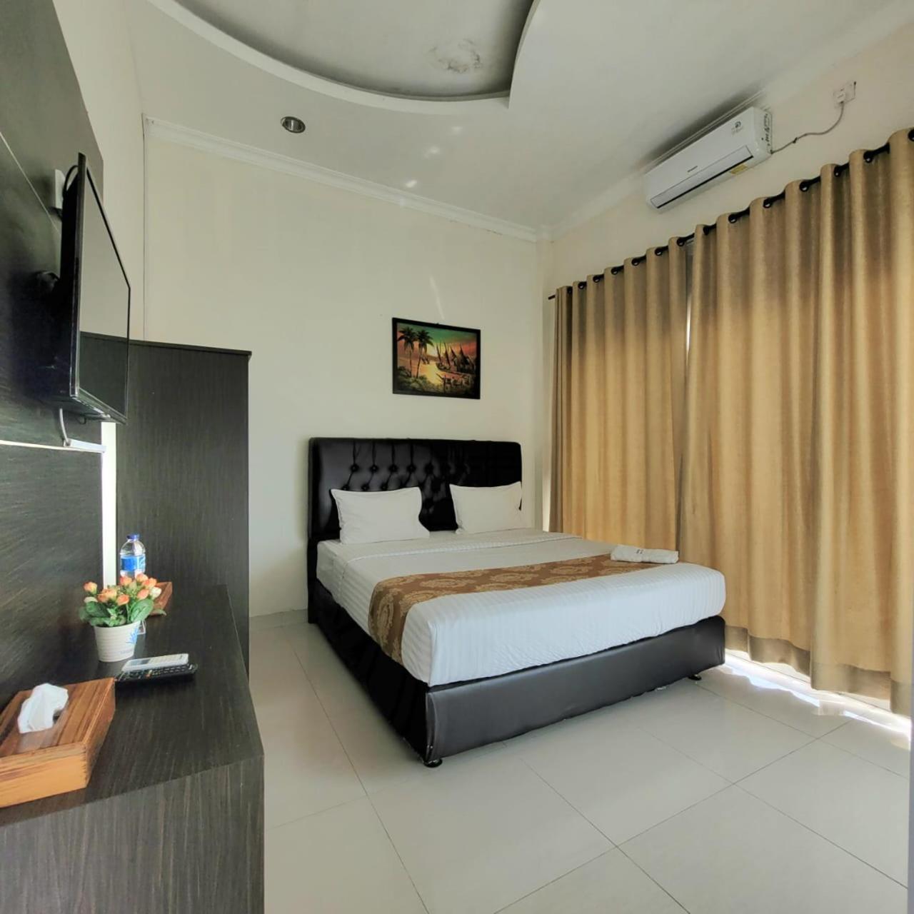 Mahakam Guest House Padang  Room photo